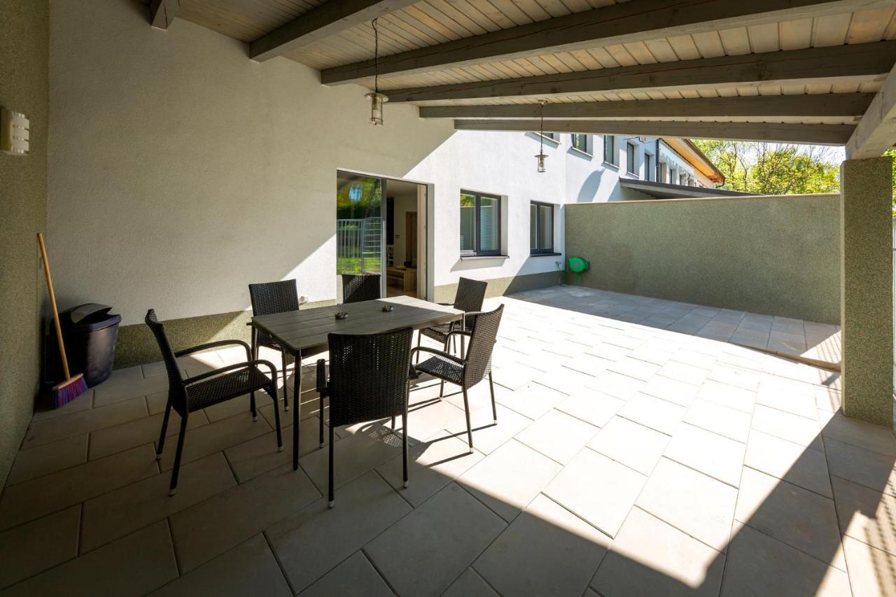 Rezidence Bělehradská Apartamento Most Exterior foto