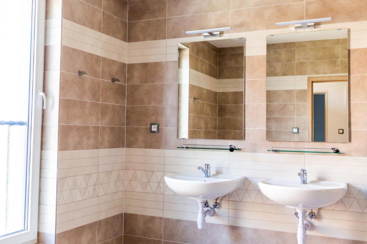 Rezidence Bělehradská Apartamento Most Exterior foto