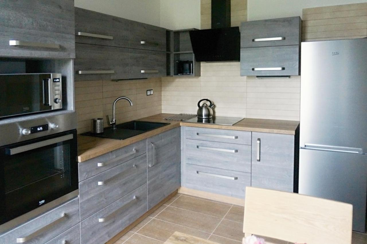 Rezidence Bělehradská Apartamento Most Exterior foto