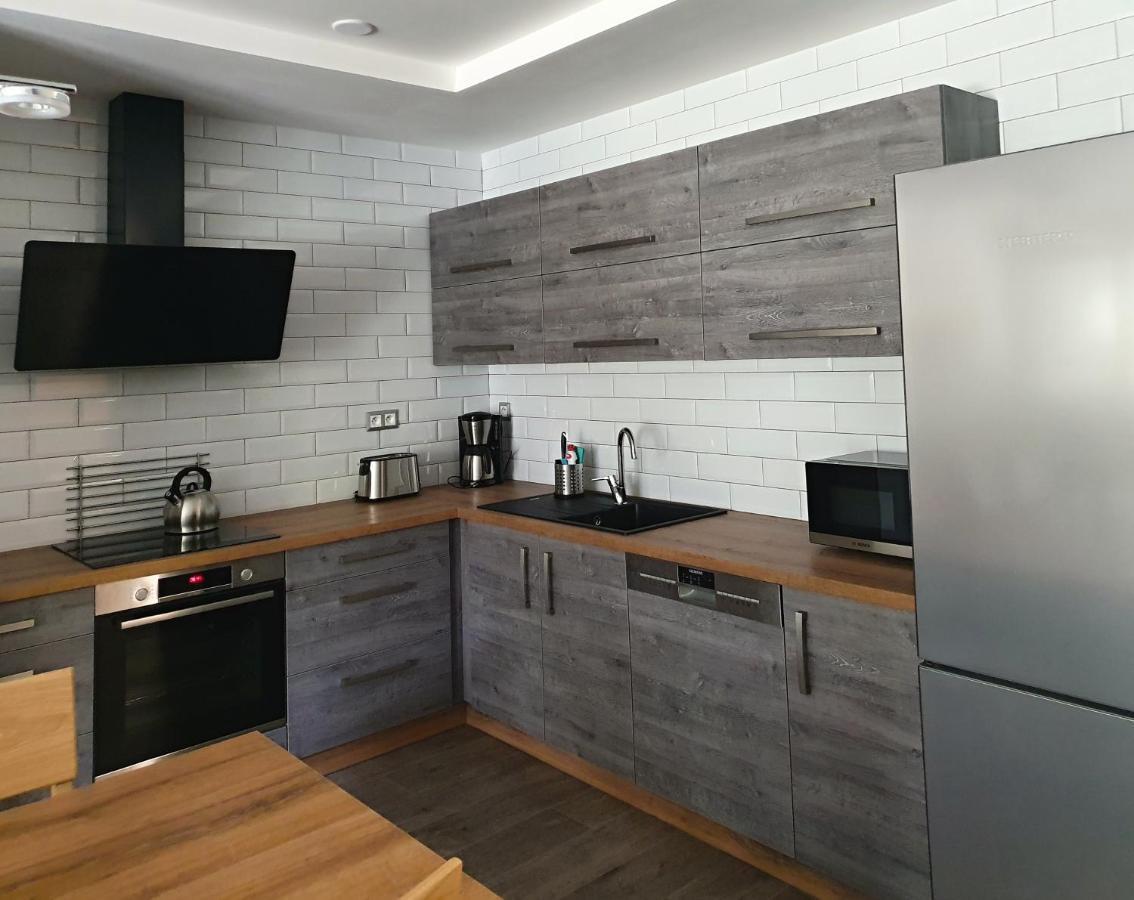 Rezidence Bělehradská Apartamento Most Exterior foto